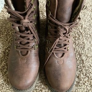 Lucky Brand Daxxter women’s boots
